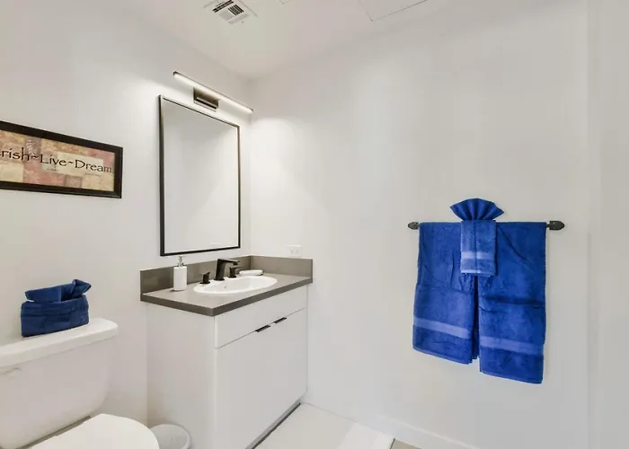 Apartament Rustic Urban Retreat *